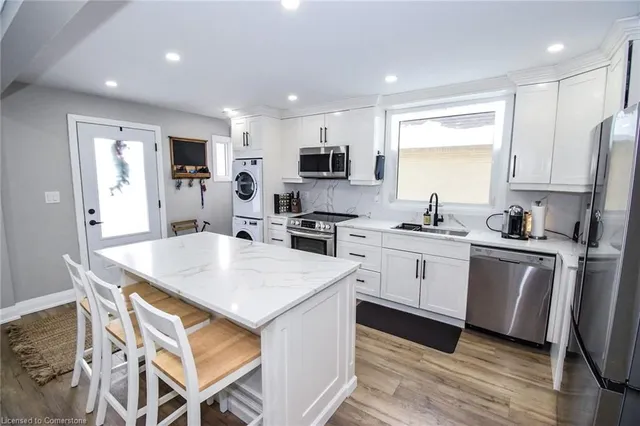 Additional image 7 of 176 East 43rd St