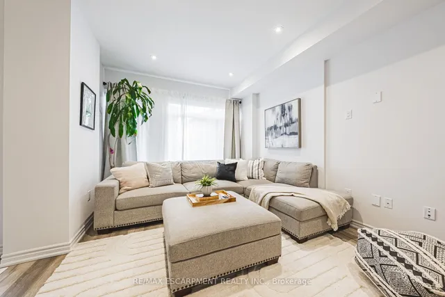 Additional image 12 of 61 Soho St Unit 134