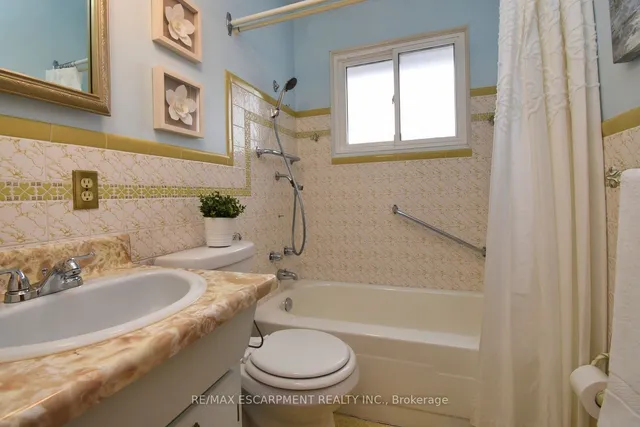 Additional image 17 of 40 SEELEY Ave