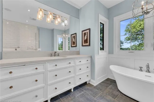 Additional image 36 of 42 Parsonage Rd