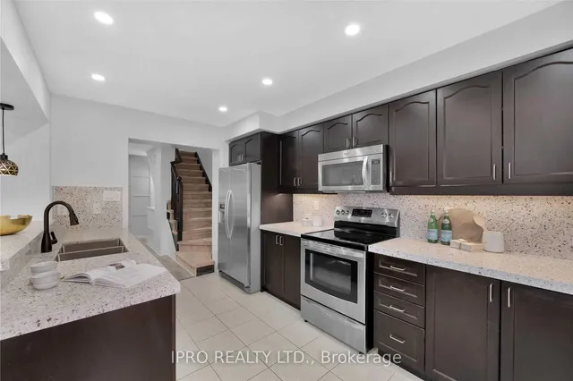 Additional image 19 of 612 Attenborough Terr