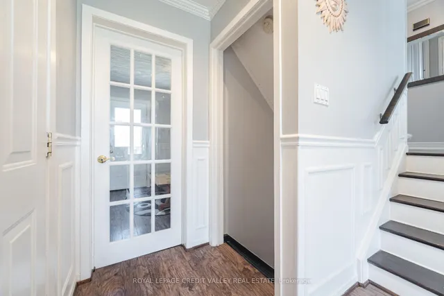 Additional image 37 of 54 Gondola Cres