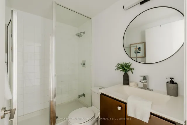 Additional image 16 of 25 Cole St Unit 1105