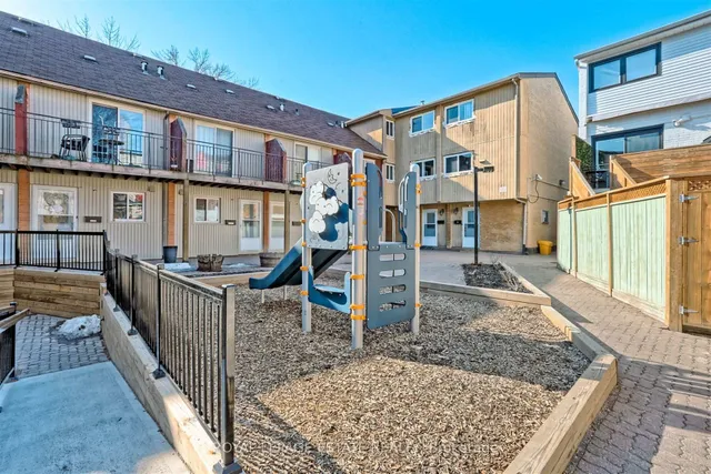 Additional image 23 of 1209 Queen St Unit 28