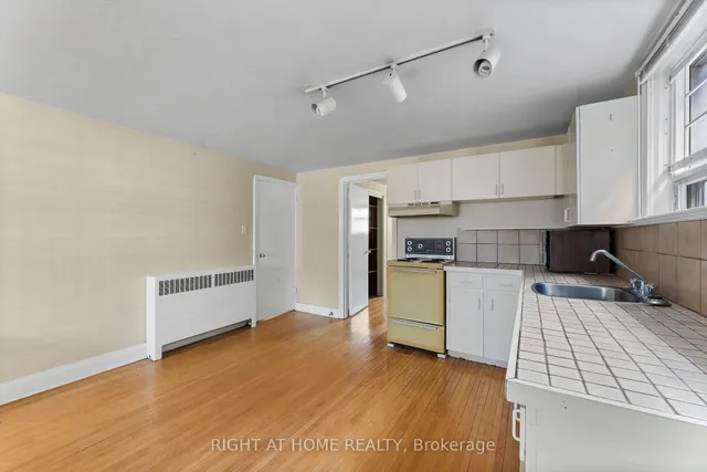 Additional image 41 of 250 Joicey Blvd