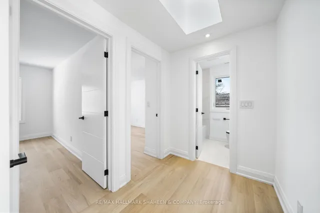 Additional image 35 of 27 Christine Cres