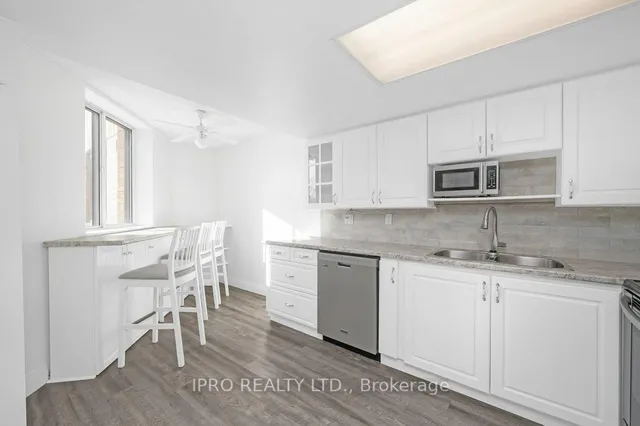 Additional image 5 of 3499 Upper Middle Rd Unit 211