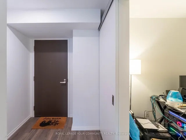 Additional image 7 of 197 Yonge St Unit 2610