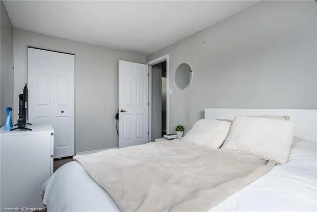 Additional image 33 of 80 Old Country Dr Unit 14