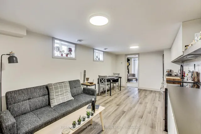 Additional image 37 of 205 Bathurst St