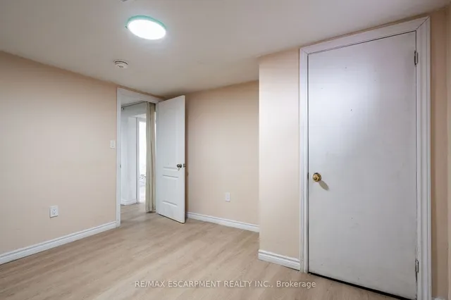 Additional image 28 of 19 Winthrop Pl