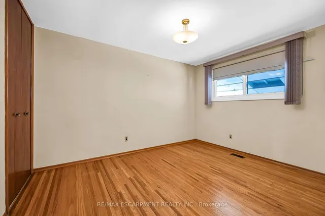 Additional image 13 of 41 Crane Crt