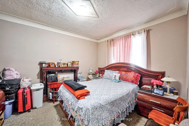 Additional image 23 of 108 Victoria Ave