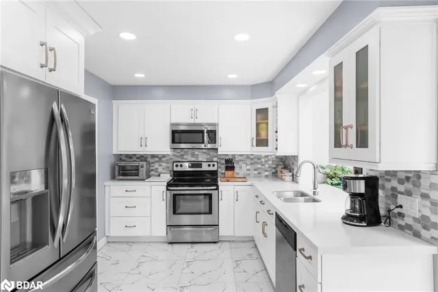 Additional image 12 of 2 Green Meadow Way