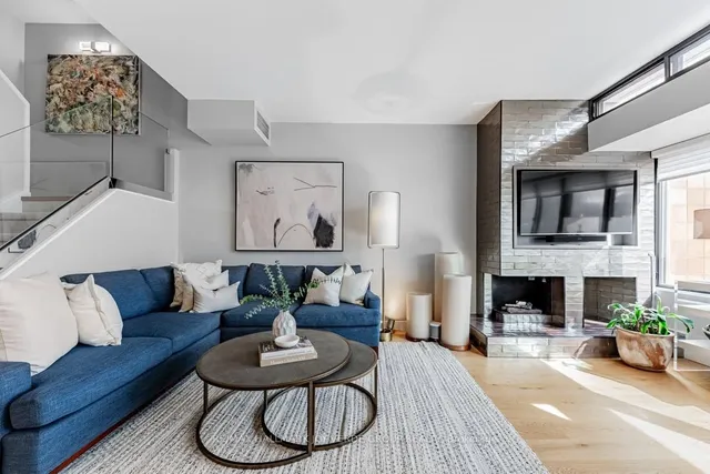 Additional image 11 of 40 Oaklands Ave Unit 335