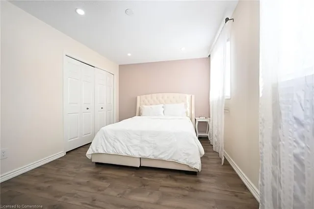 Additional image 21 of 10 Amherst Cir