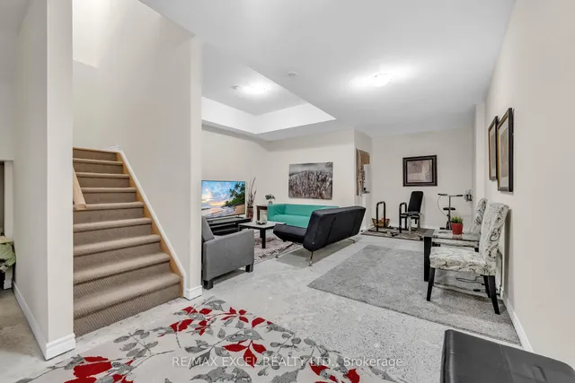 Additional image 29 of 9 R Clintwood Gate Unit 33