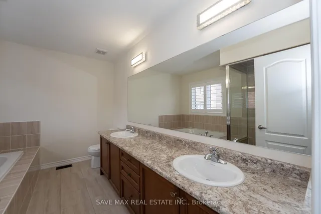 Additional image 21 of 36 Roulette Cres