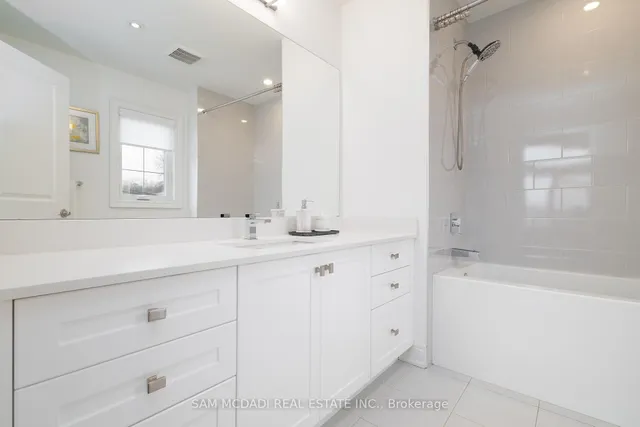 Additional image 36 of 317 La Rose Ave