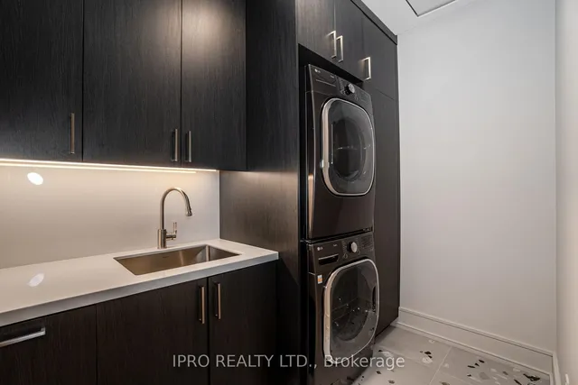 Additional image 38 of 85 Kingsway Cres