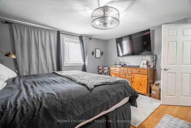 Additional image 26 of 9 Beachgrove Cres