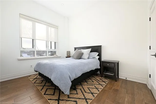 Additional image 20 of 397 King St Unit 205