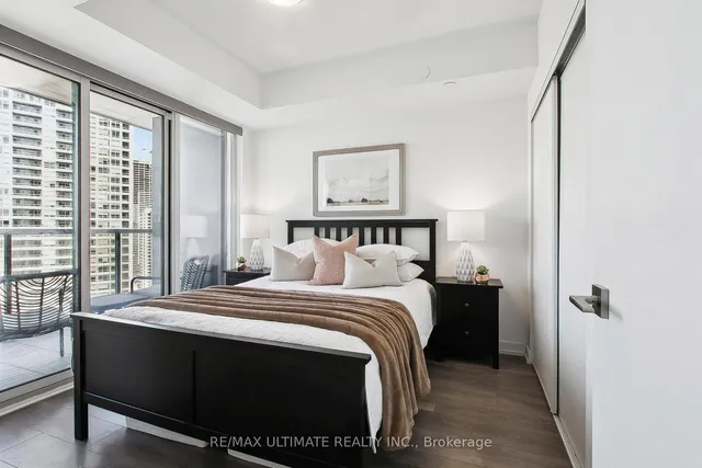 Additional image 15 of 159 Wellesley St Unit 2211