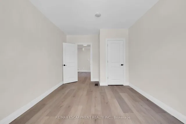 Additional image 5 of 92 PEARL St