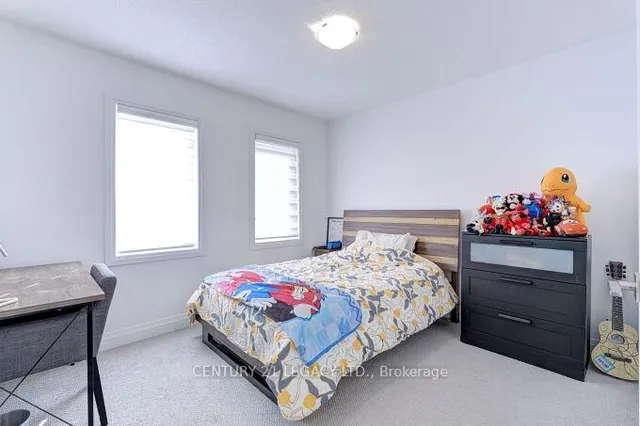 Additional image 37 of 1742 Thames Circ