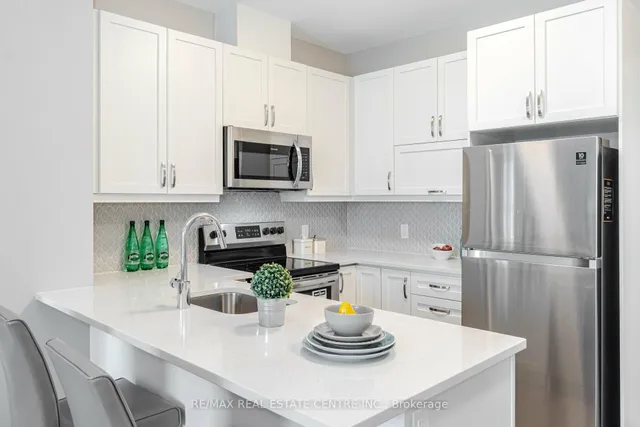 Additional image 11 of 95 Dundas St Unit 203