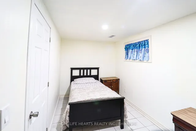 Additional image 18 of 30 Peterson Dr