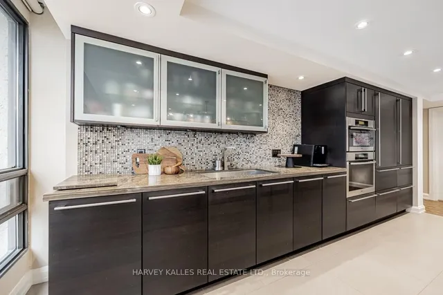 Additional image 4 of 447 Walmer Rd Unit PH09