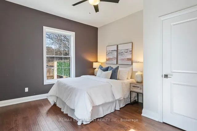 Additional image 15 of 924 Beach Blvd