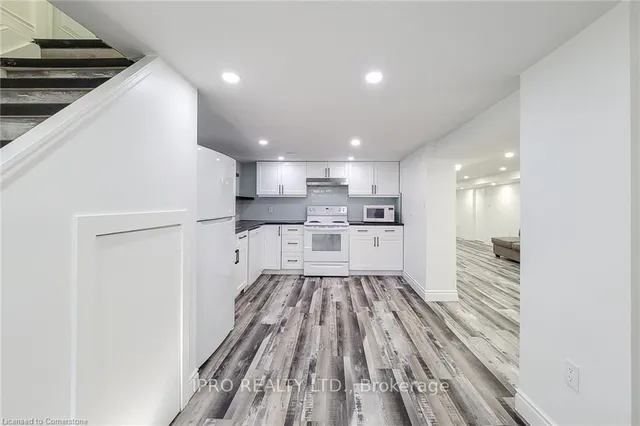 Additional image 25 of 133 Corman Ave