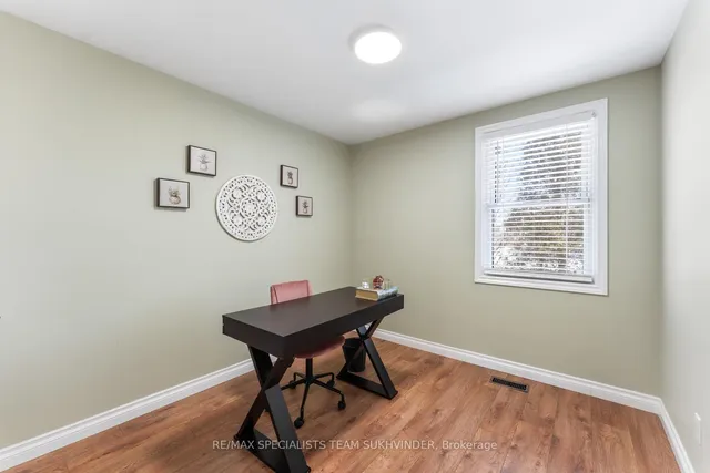 Additional image 25 of 21 White Abbey Park