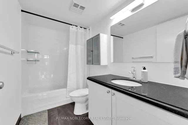 Additional image 41 of 954 King St Unit 323