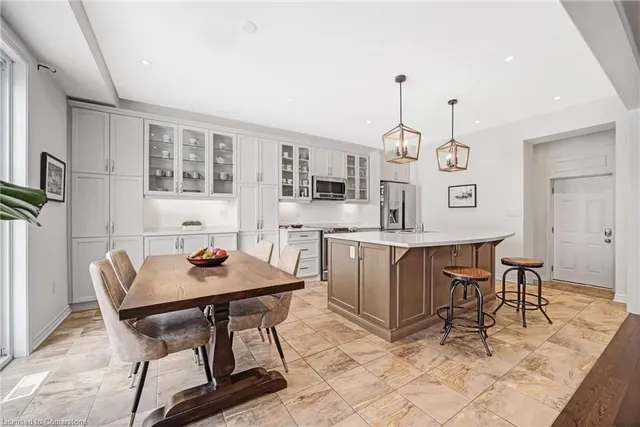 Additional image 10 of 51 Forest Ridge Ave