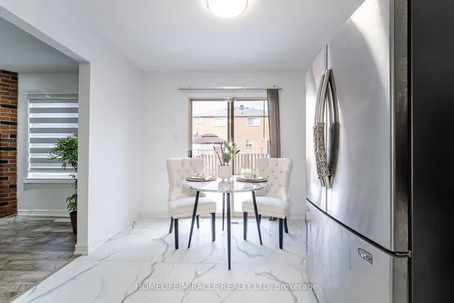 Additional image 16 of 21 Muskoka St