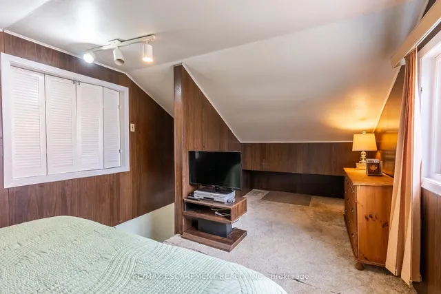 Additional image 25 of 279 Parkside Dr