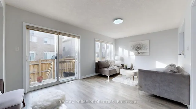 Additional image 5 of 18 Golden Springs Dr