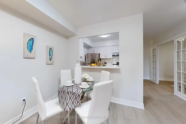 Additional image 25 of 18 Sommerset Way Unit 310