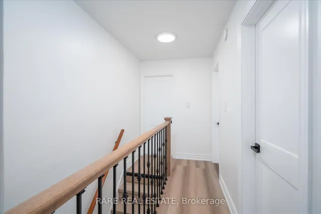 Additional image 19 of 24 Case St