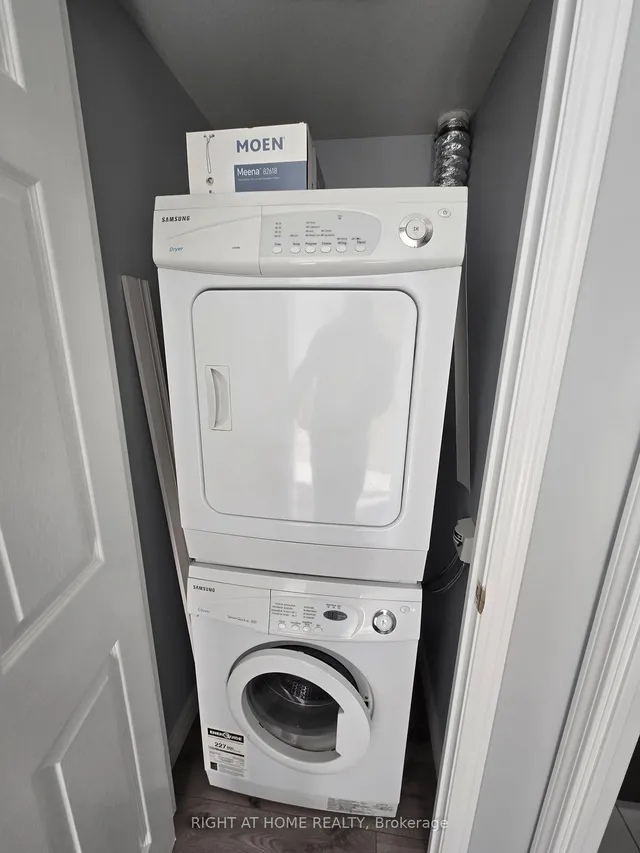 Additional image 14 of 51 Lower Simcoe St Unit Unit 1911