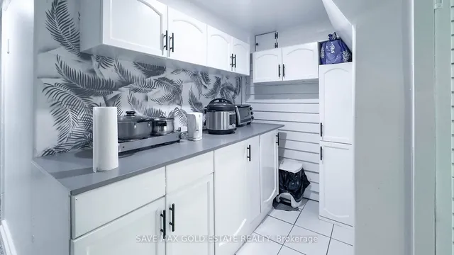 Additional image 23 of 252 Walter Ave