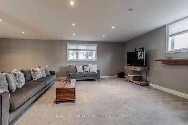 Additional image 40 of 2031 Foster Crt