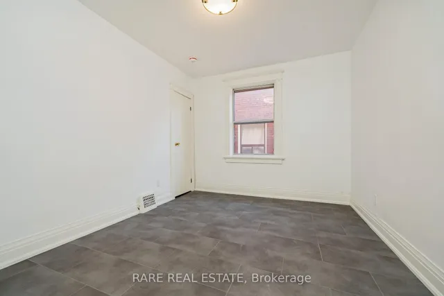 Additional image 15 of 216 Oakwood Ave