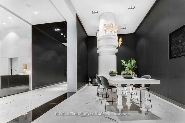 Additional image 16 of 87 Peter St Unit 811