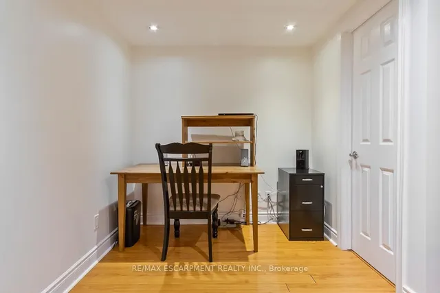 Additional image 31 of 1257 Hillview Cres