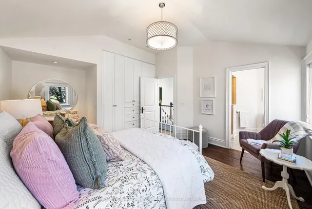 Additional image 20 of 301 Bessborough Dr