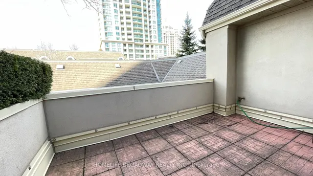 Additional image 32 of 1 Rean Dr Unit 8